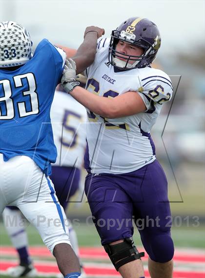 Thumbnail 1 in Daingerfield vs. Eustace (UIL 2A Bi-District Playoff) photogallery.