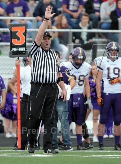 Thumbnail 3 in Daingerfield vs. Eustace (UIL 2A Bi-District Playoff) photogallery.