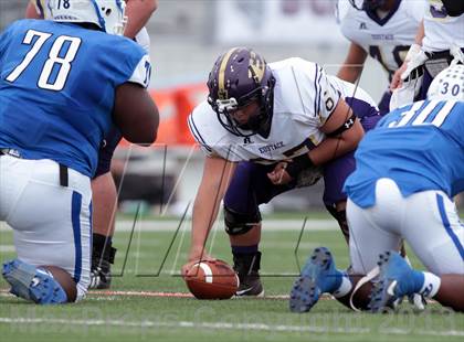 Thumbnail 3 in Daingerfield vs. Eustace (UIL 2A Bi-District Playoff) photogallery.