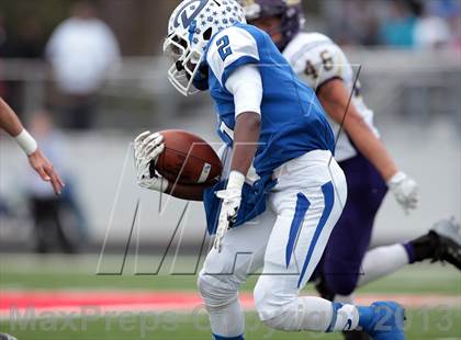 Thumbnail 1 in Daingerfield vs. Eustace (UIL 2A Bi-District Playoff) photogallery.