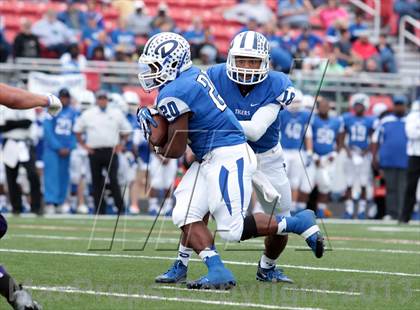 Thumbnail 1 in Daingerfield vs. Eustace (UIL 2A Bi-District Playoff) photogallery.