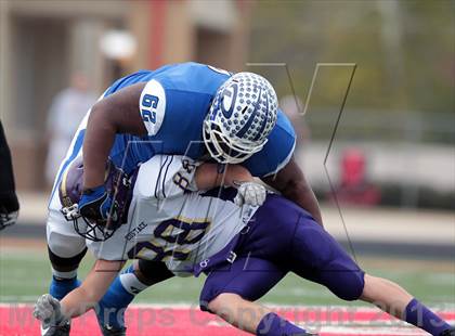 Thumbnail 3 in Daingerfield vs. Eustace (UIL 2A Bi-District Playoff) photogallery.