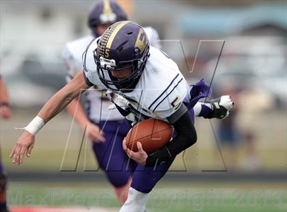 Thumbnail 1 in Daingerfield vs. Eustace (UIL 2A Bi-District Playoff) photogallery.