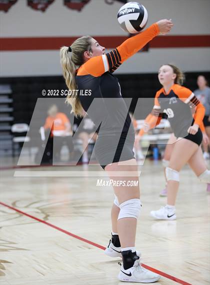 Thumbnail 1 in Amanda-Clearcreek @ Circleville photogallery.