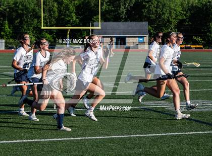 Thumbnail 3 in Moses Brown vs. Barrington (RIIL Division I Final) photogallery.