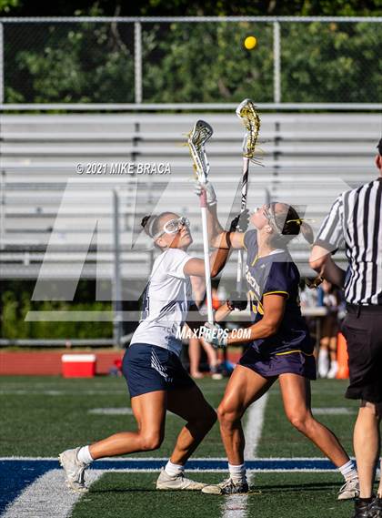 Thumbnail 1 in Moses Brown vs. Barrington (RIIL Division I Final) photogallery.