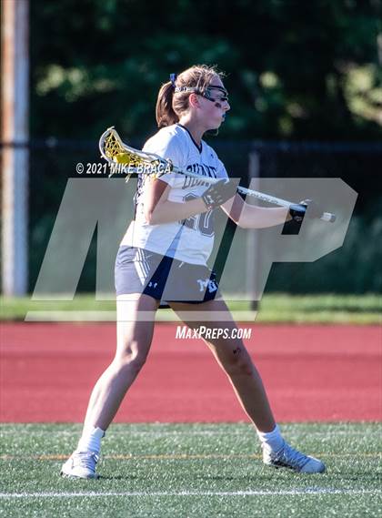 Thumbnail 3 in Moses Brown vs. Barrington (RIIL Division I Final) photogallery.