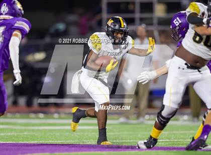 Thumbnail 3 in Malakoff @ Eustace photogallery.