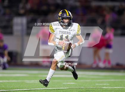 Thumbnail 3 in Malakoff @ Eustace photogallery.
