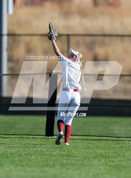 Thumbnail 1 in Fossil Ridge vs. Chatfield (CHSAA 5A Semifinal) photogallery.