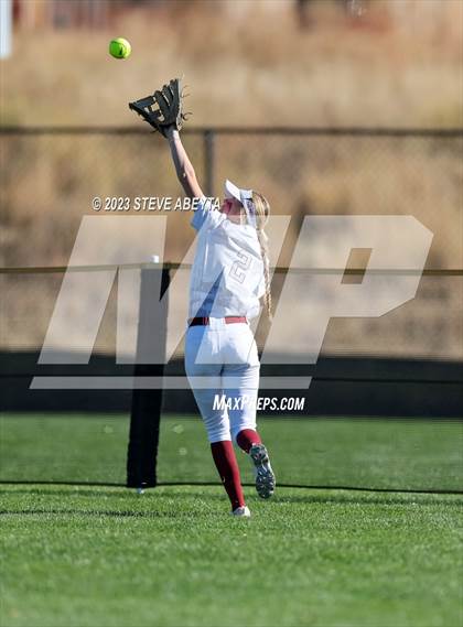 Thumbnail 1 in Fossil Ridge vs. Chatfield (CHSAA 5A Semifinal) photogallery.