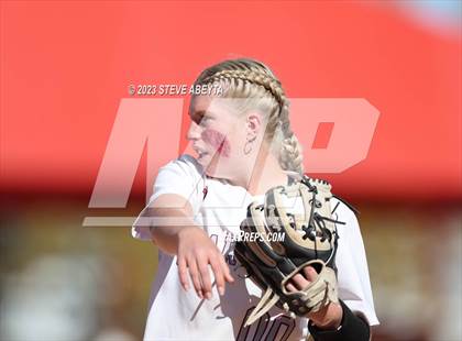 Thumbnail 1 in Fossil Ridge vs. Chatfield (CHSAA 5A Semifinal) photogallery.