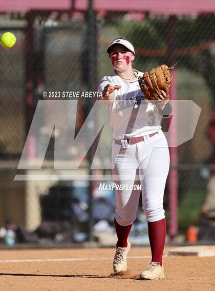 Thumbnail 1 in Fossil Ridge vs. Chatfield (CHSAA 5A Semifinal) photogallery.