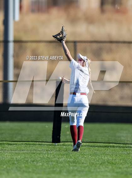 Thumbnail 1 in Fossil Ridge vs. Chatfield (CHSAA 5A Semifinal) photogallery.