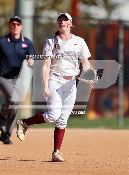 Thumbnail 1 in Fossil Ridge vs. Chatfield (CHSAA 5A Semifinal) photogallery.