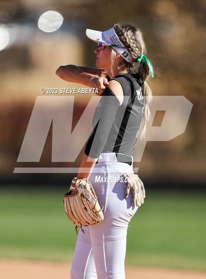Thumbnail 2 in Fossil Ridge vs. Chatfield (CHSAA 5A Semifinal) photogallery.