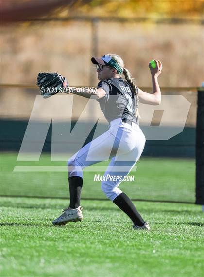 Thumbnail 2 in Fossil Ridge vs. Chatfield (CHSAA 5A Semifinal) photogallery.