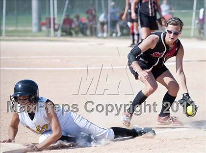 Thumbnail 1 in Pamlico County vs. East Surry (NCHSAA 1A Final) photogallery.