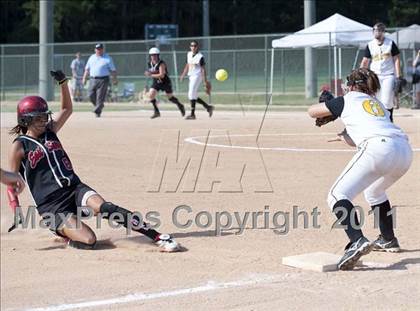 Thumbnail 1 in Pamlico County vs. East Surry (NCHSAA 1A Final) photogallery.