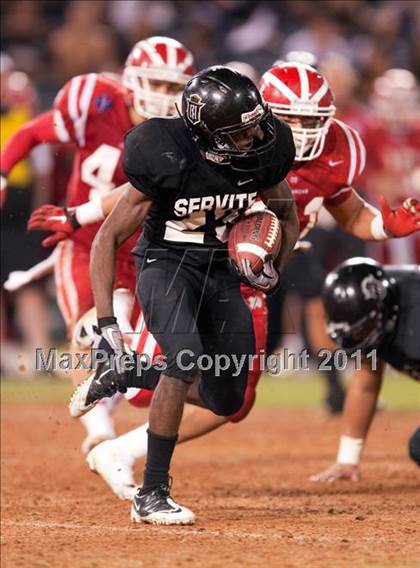 Thumbnail 3 in Mater Dei vs.Servite photogallery.