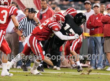 Thumbnail 2 in Mater Dei vs.Servite photogallery.