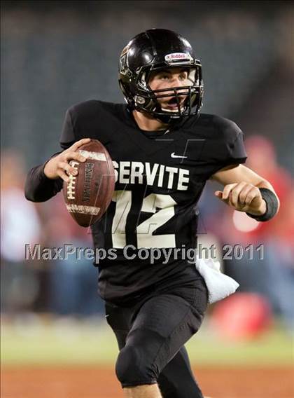 Thumbnail 2 in Mater Dei vs.Servite photogallery.