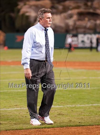 Thumbnail 1 in Mater Dei vs.Servite photogallery.