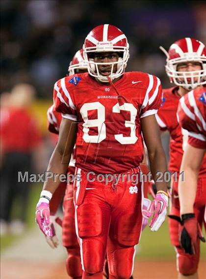 Thumbnail 2 in Mater Dei vs.Servite photogallery.