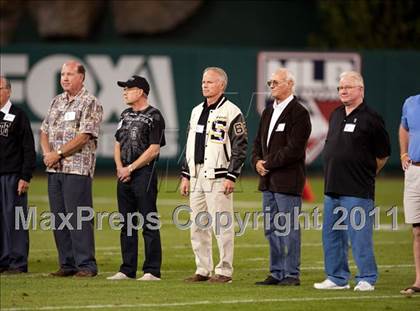 Thumbnail 2 in Mater Dei vs.Servite photogallery.