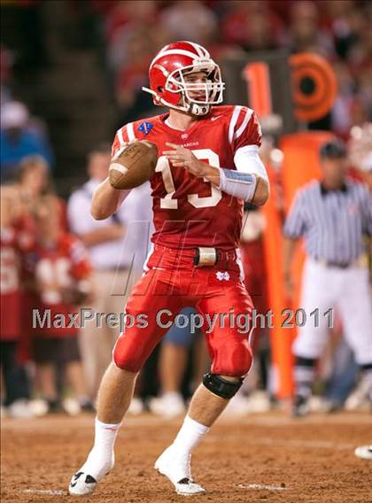 Thumbnail 2 in Mater Dei vs.Servite photogallery.