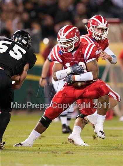 Thumbnail 2 in Mater Dei vs.Servite photogallery.