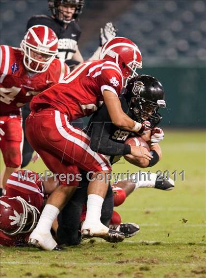 Thumbnail 2 in Mater Dei vs.Servite photogallery.