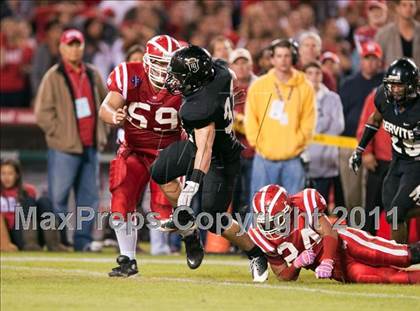 Thumbnail 2 in Mater Dei vs.Servite photogallery.