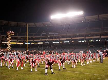 Thumbnail 3 in Mater Dei vs.Servite photogallery.