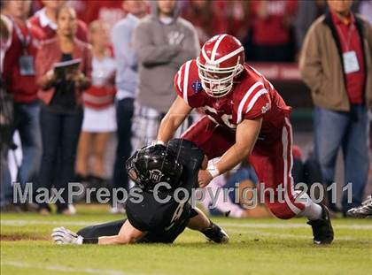 Thumbnail 2 in Mater Dei vs.Servite photogallery.