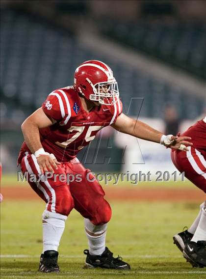 Thumbnail 1 in Mater Dei vs.Servite photogallery.
