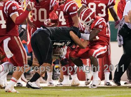 Thumbnail 3 in Mater Dei vs.Servite photogallery.