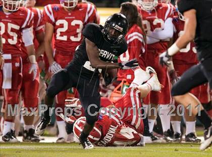 Thumbnail 2 in Mater Dei vs.Servite photogallery.