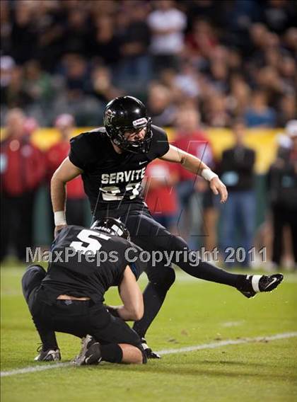 Thumbnail 1 in Mater Dei vs.Servite photogallery.