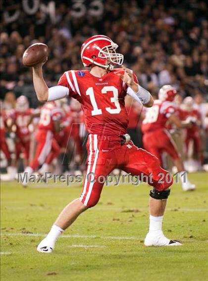 Thumbnail 3 in Mater Dei vs.Servite photogallery.