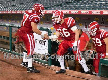 Thumbnail 2 in Mater Dei vs.Servite photogallery.