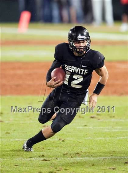 Thumbnail 2 in Mater Dei vs.Servite photogallery.