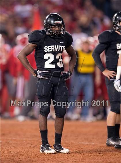 Thumbnail 1 in Mater Dei vs.Servite photogallery.