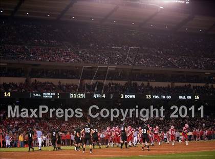 Thumbnail 1 in Mater Dei vs.Servite photogallery.