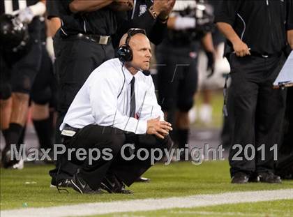 Thumbnail 3 in Mater Dei vs.Servite photogallery.