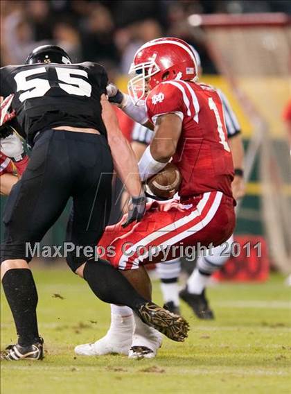 Thumbnail 1 in Mater Dei vs.Servite photogallery.
