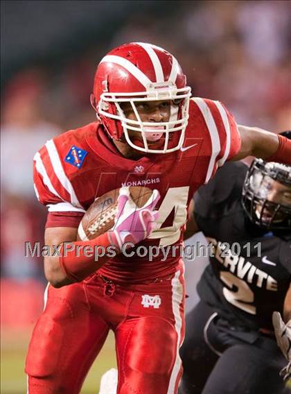 Thumbnail 2 in Mater Dei vs.Servite photogallery.
