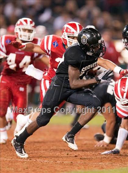 Thumbnail 1 in Mater Dei vs.Servite photogallery.