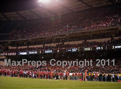 Thumbnail 2 in Mater Dei vs.Servite photogallery.