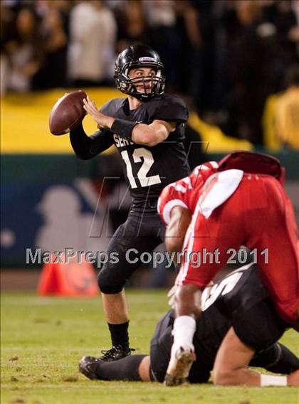 Thumbnail 2 in Mater Dei vs.Servite photogallery.